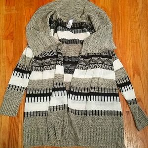 Charlotte Russe printed cardigan